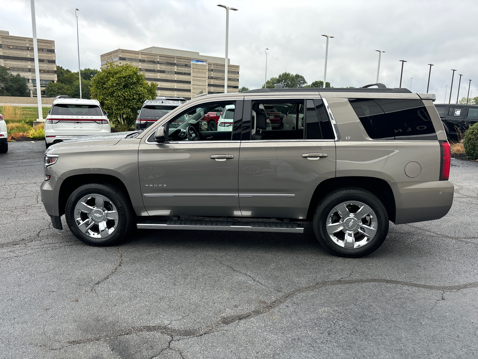 2017 Chevrolet Tahoe LT 4