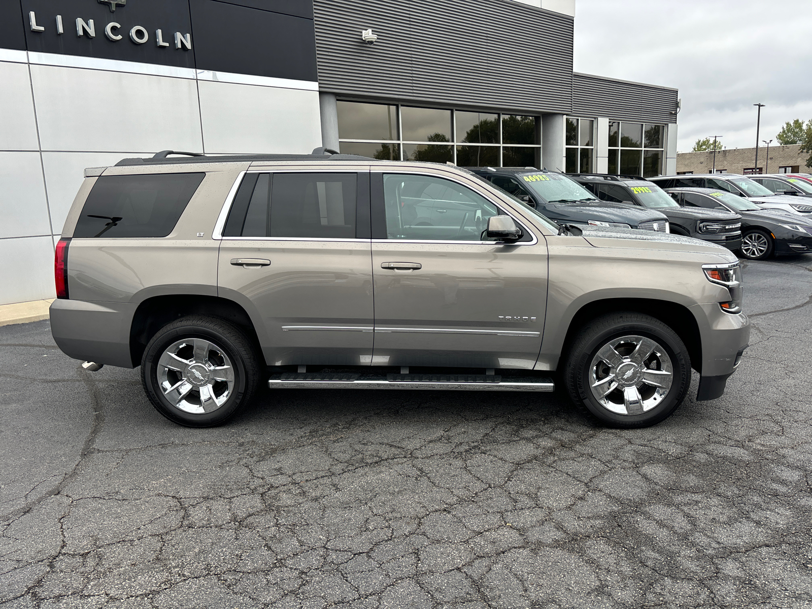 2017 Chevrolet Tahoe LT 8