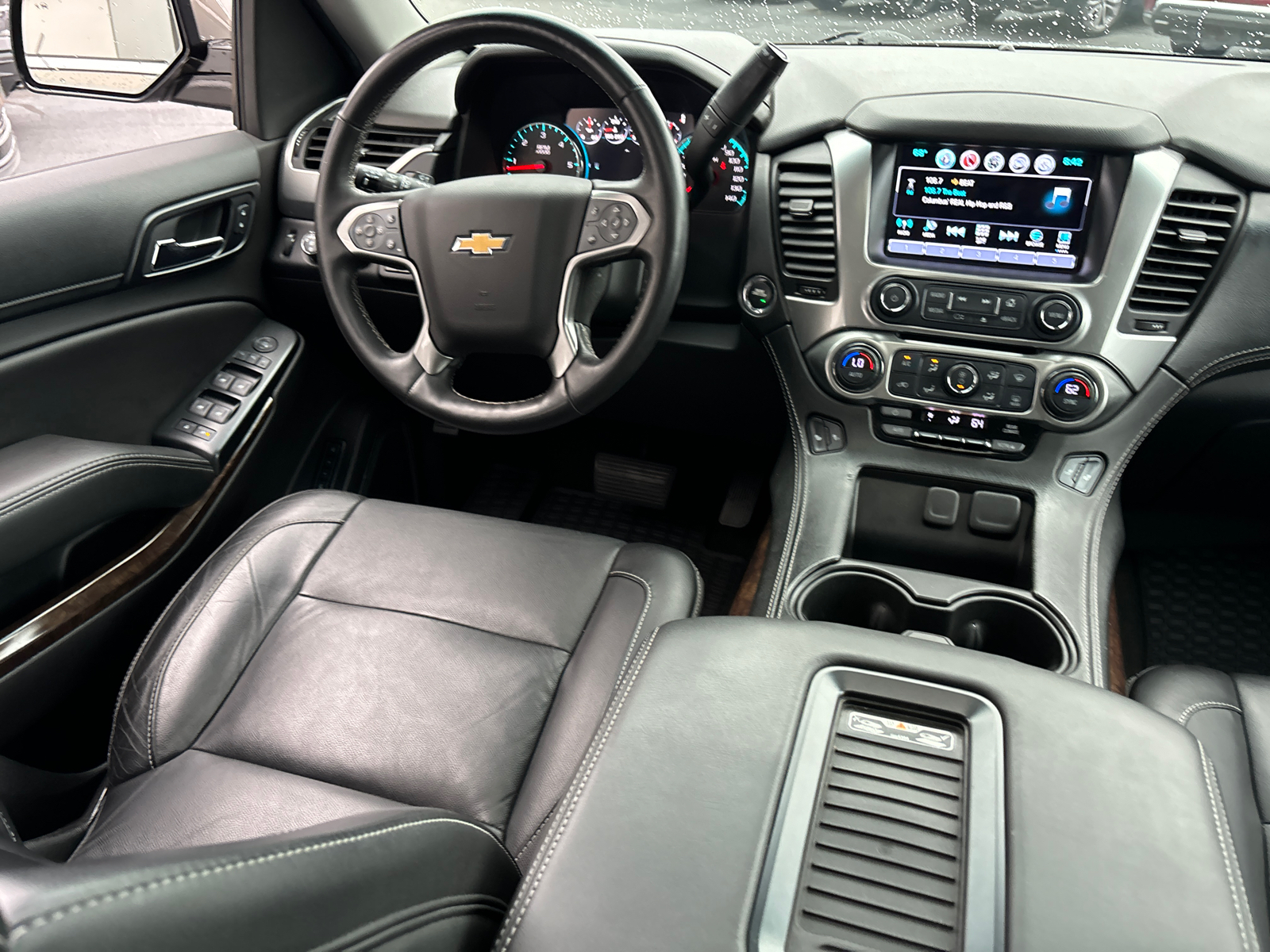 2017 Chevrolet Tahoe LT 33