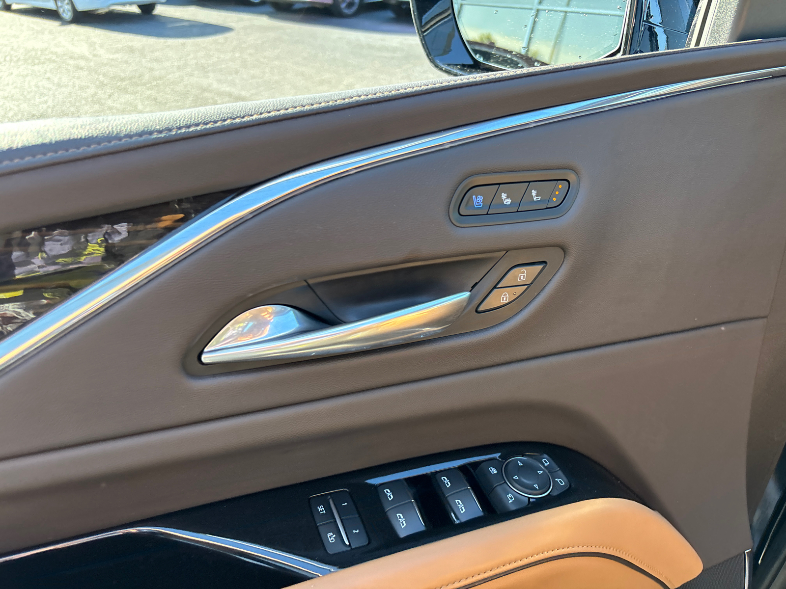 2021 Cadillac Escalade ESV Premium Luxury 12