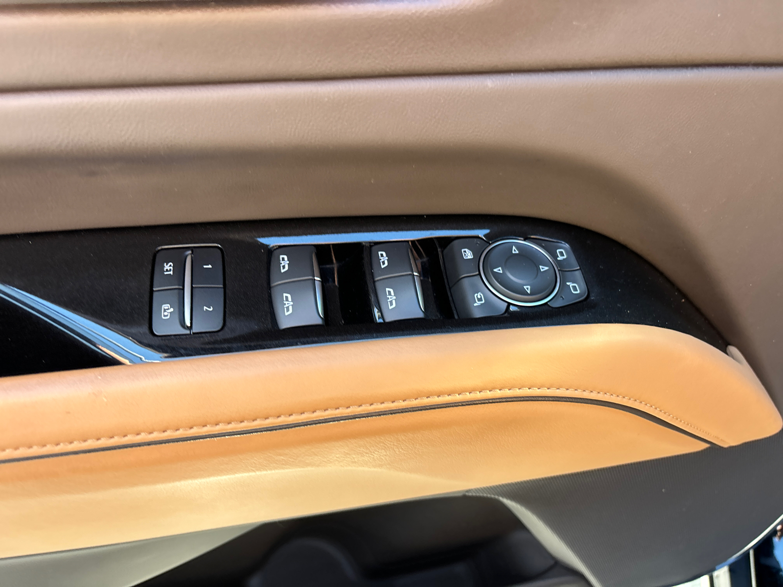 2021 Cadillac Escalade ESV Premium Luxury 13