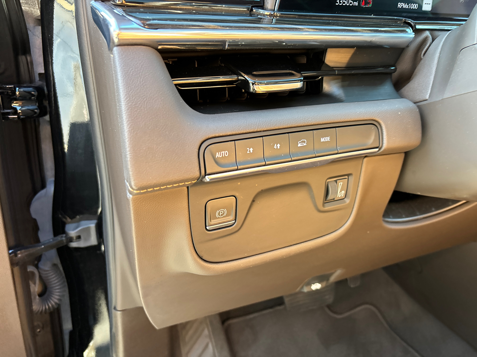 2021 Cadillac Escalade ESV Premium Luxury 14