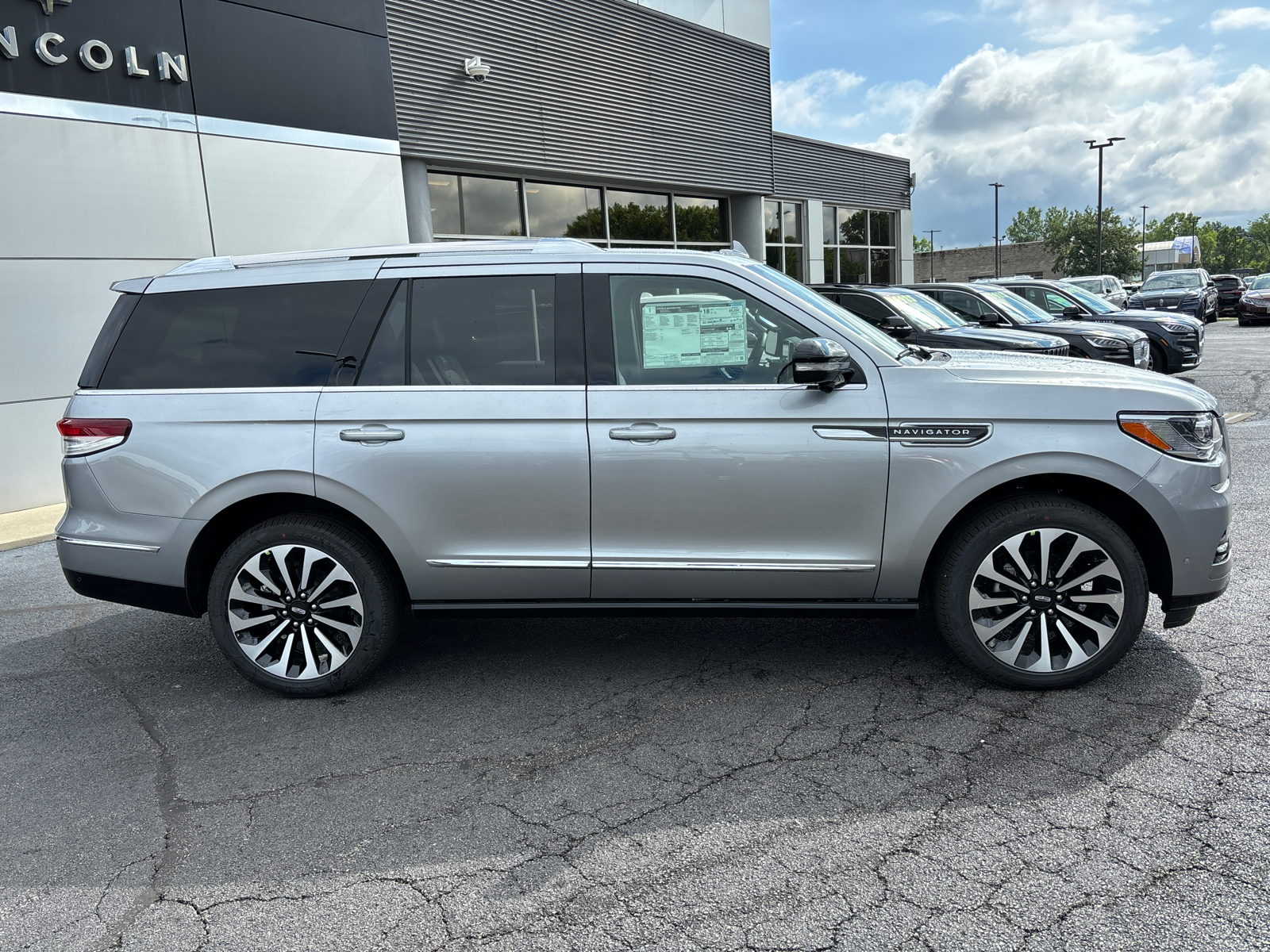 2024 Lincoln Navigator Reserve 8