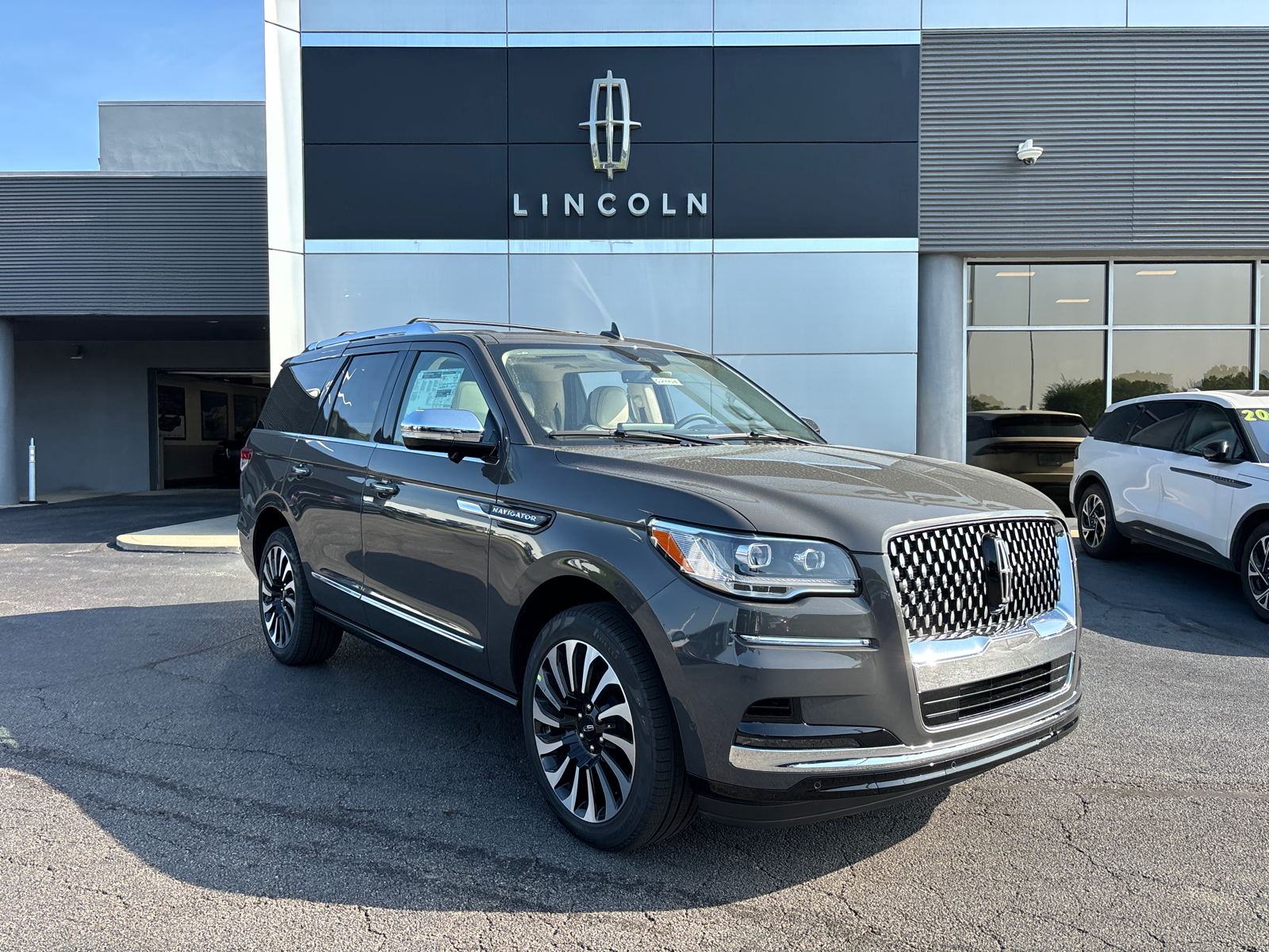 2024 Lincoln Navigator Black Label 1