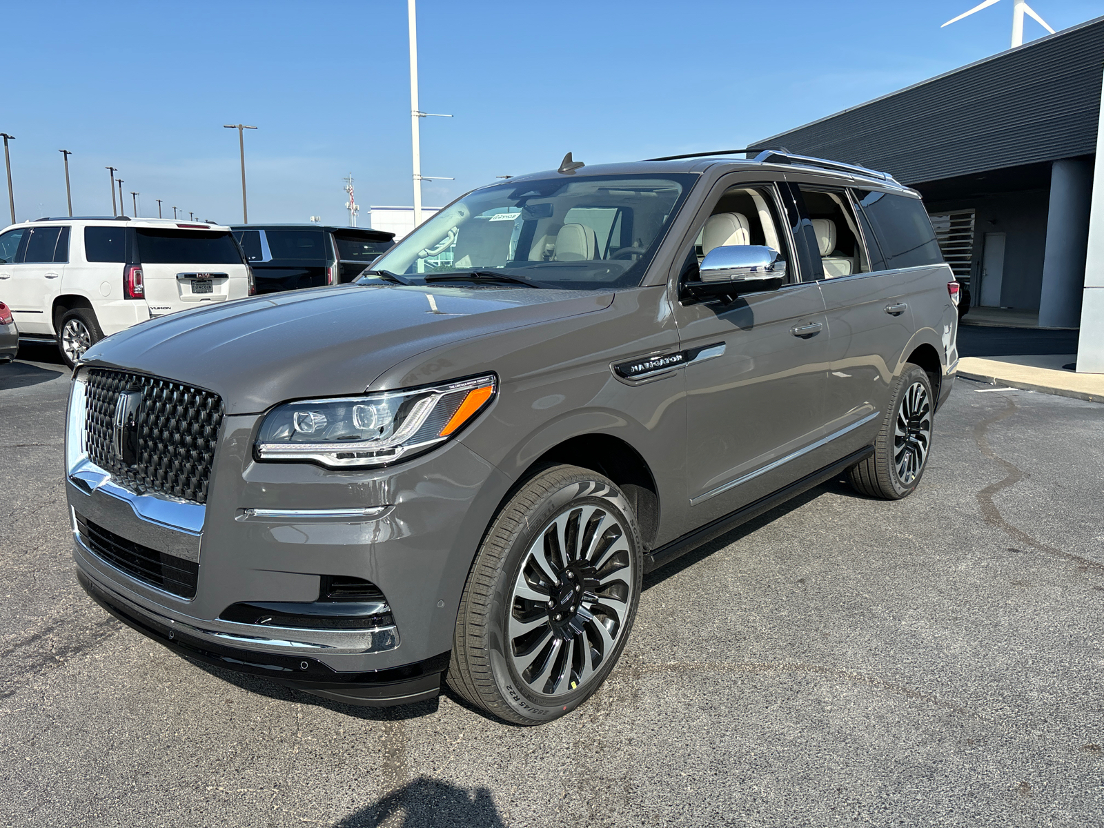 2024 Lincoln Navigator Black Label 3