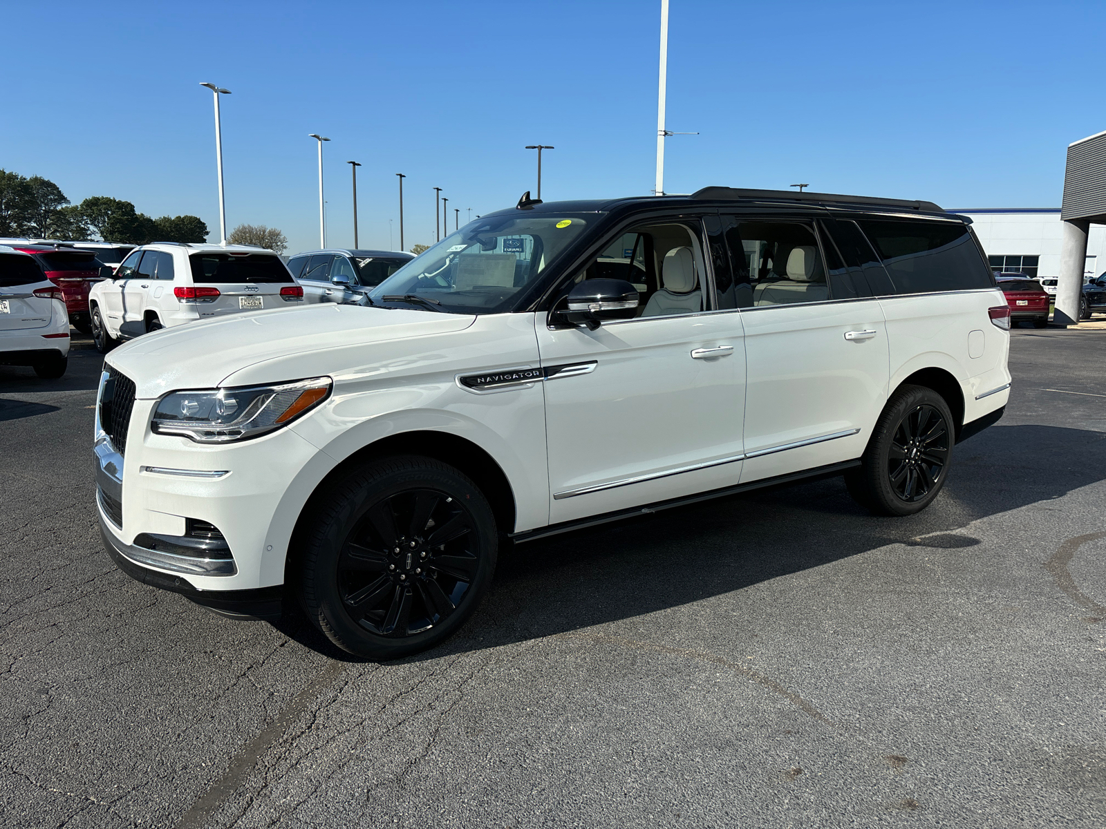 2024 Lincoln Navigator L Black Label 3