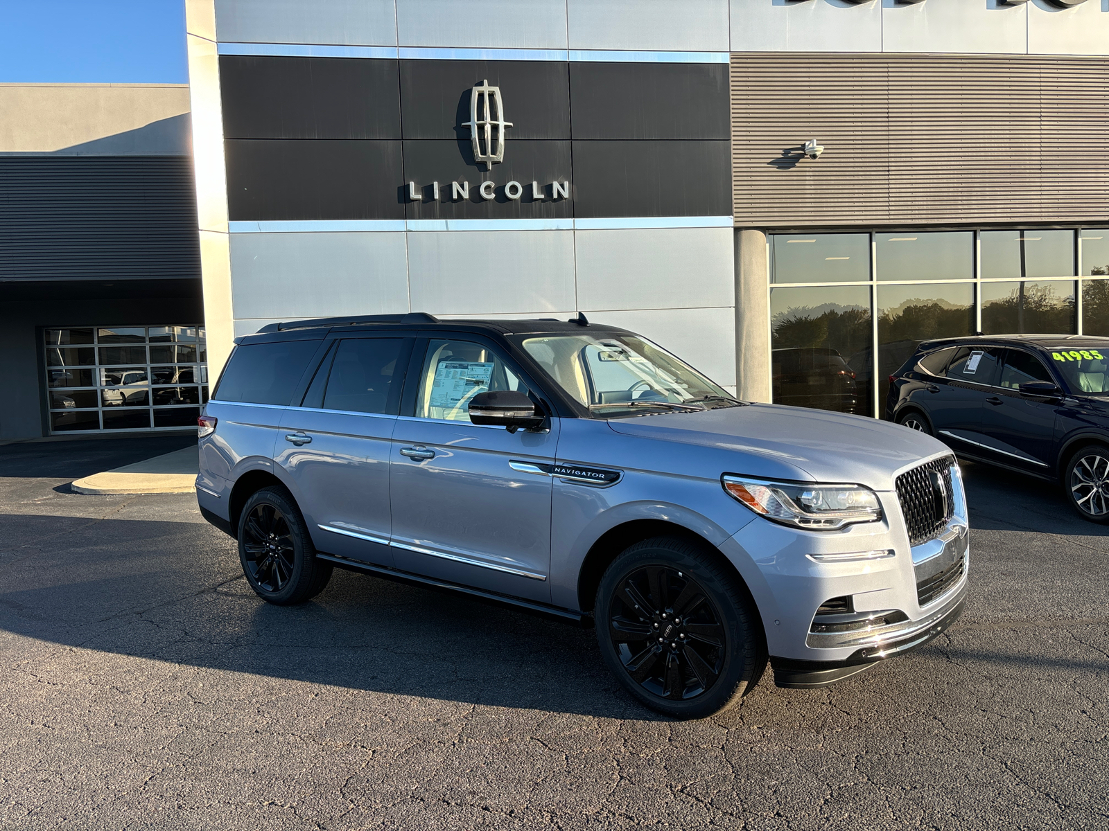 2024 Lincoln Navigator Black Label 1