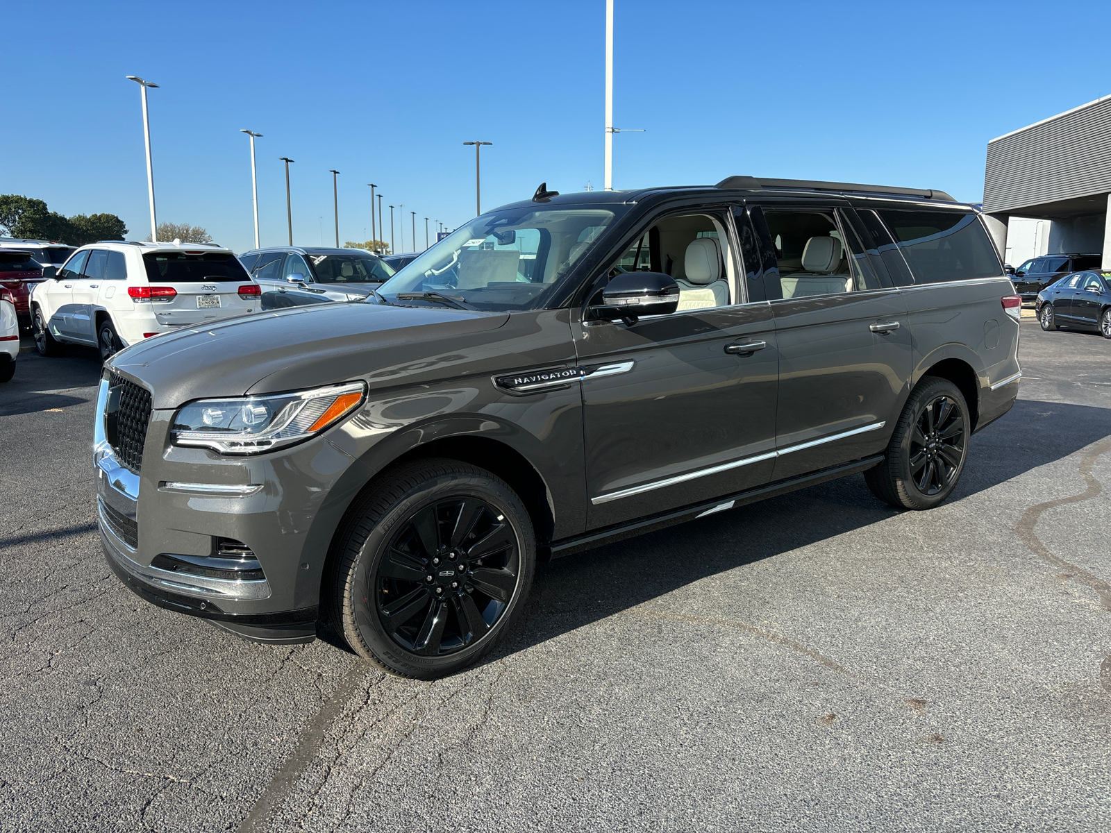 2024 Lincoln Navigator L Black Label 3