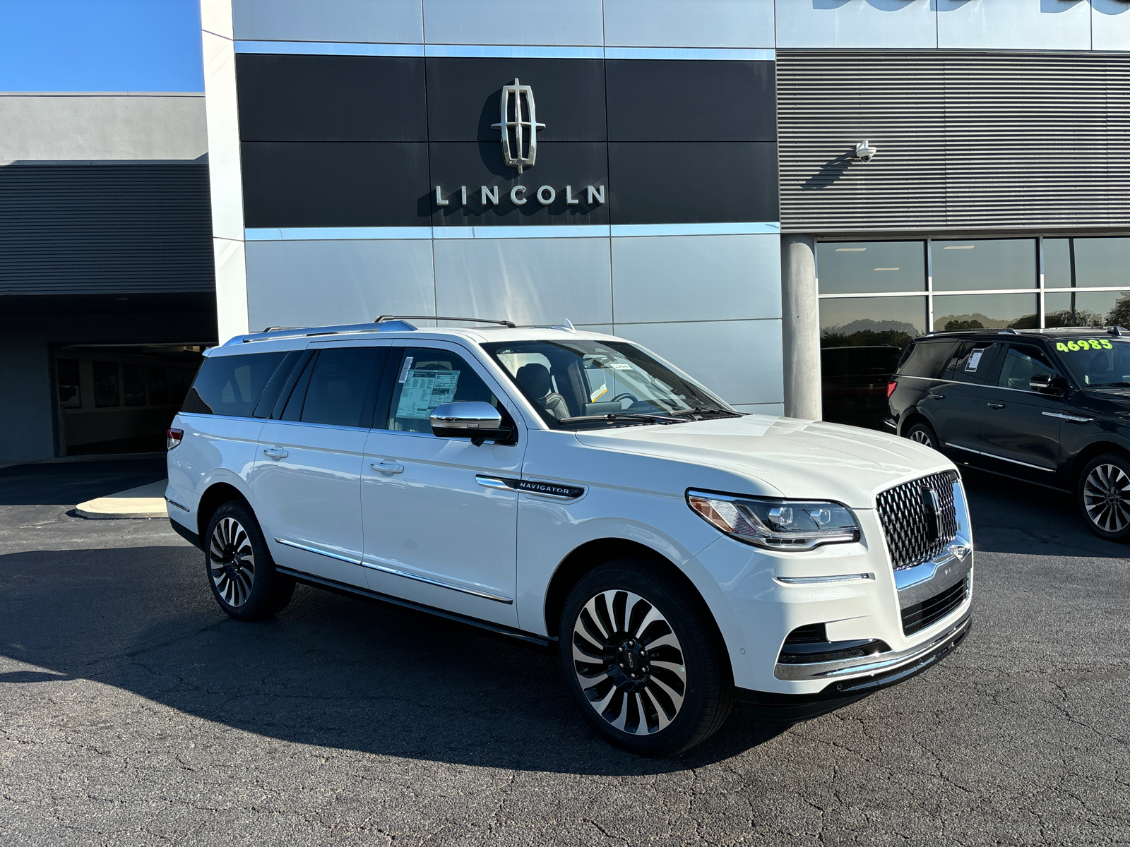 2024 Lincoln Navigator L Black Label 1