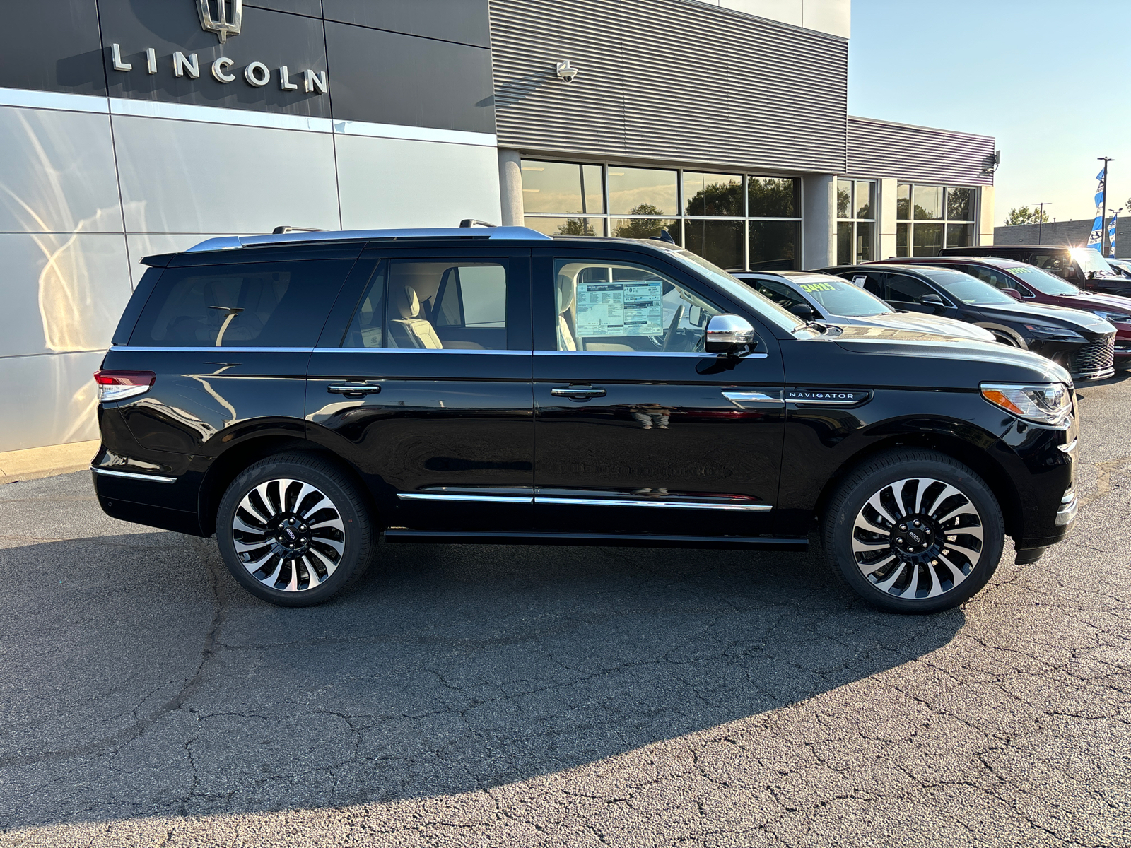 2024 Lincoln Navigator Black Label 8