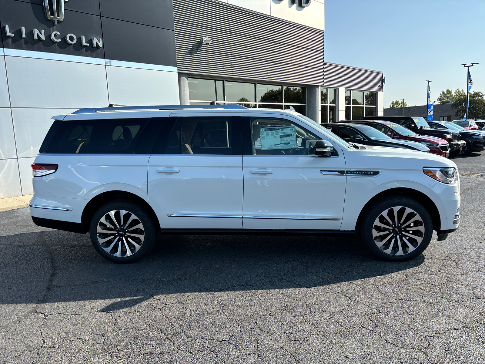 2024 Lincoln Navigator L Reserve 8