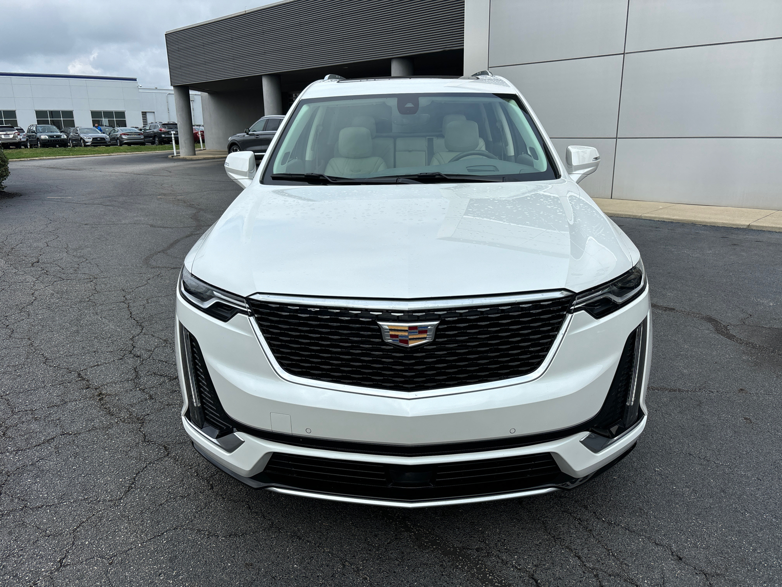 2023 Cadillac XT6 AWD Premium Luxury 2