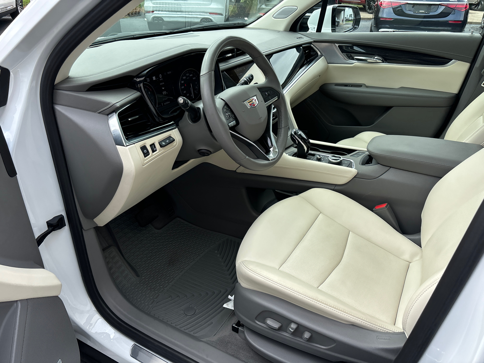 2023 Cadillac XT6 AWD Premium Luxury 24