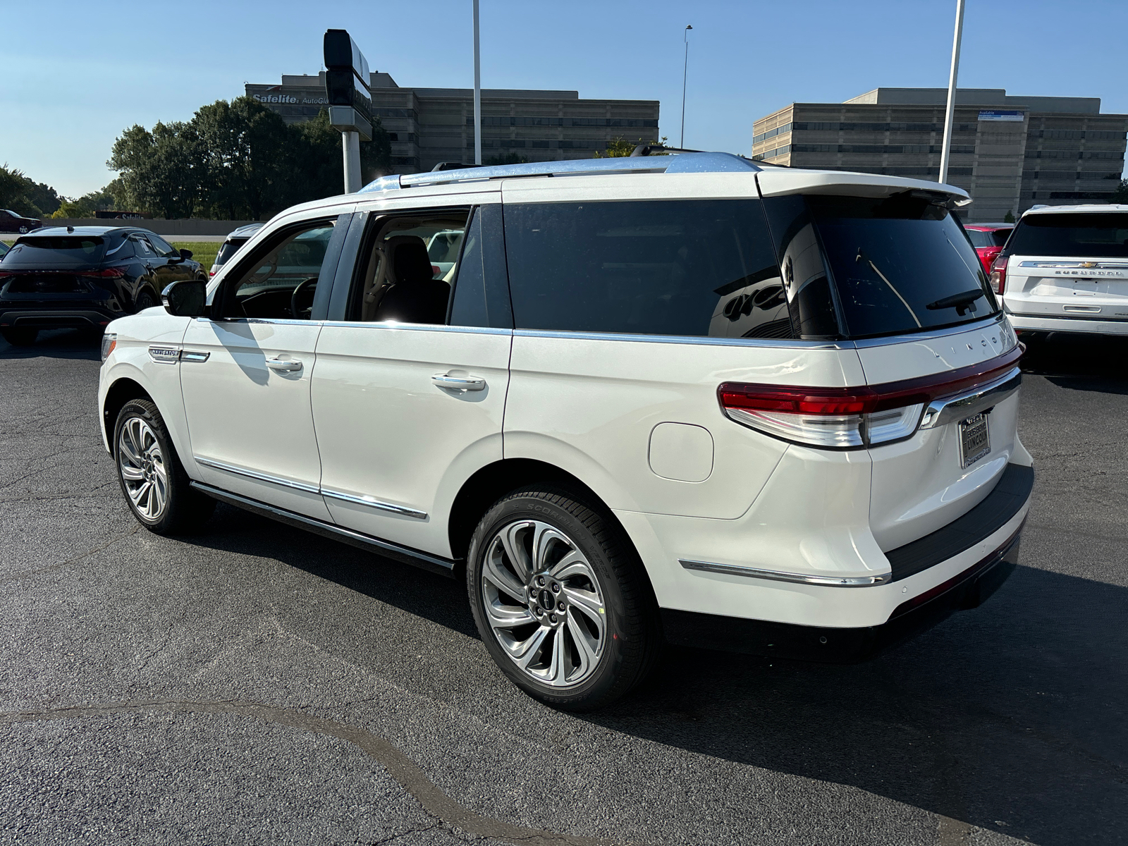 2024 Lincoln Navigator Premiere 5