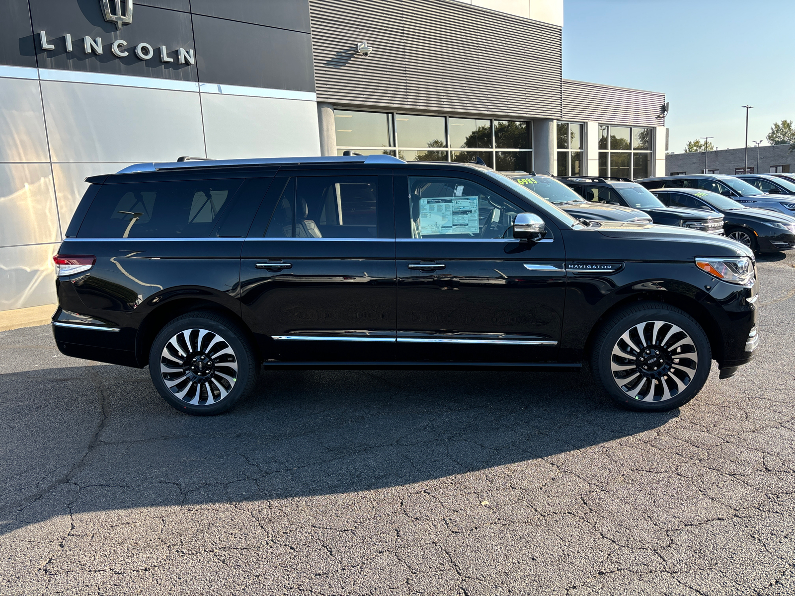 2024 Lincoln Navigator L Black Label 8