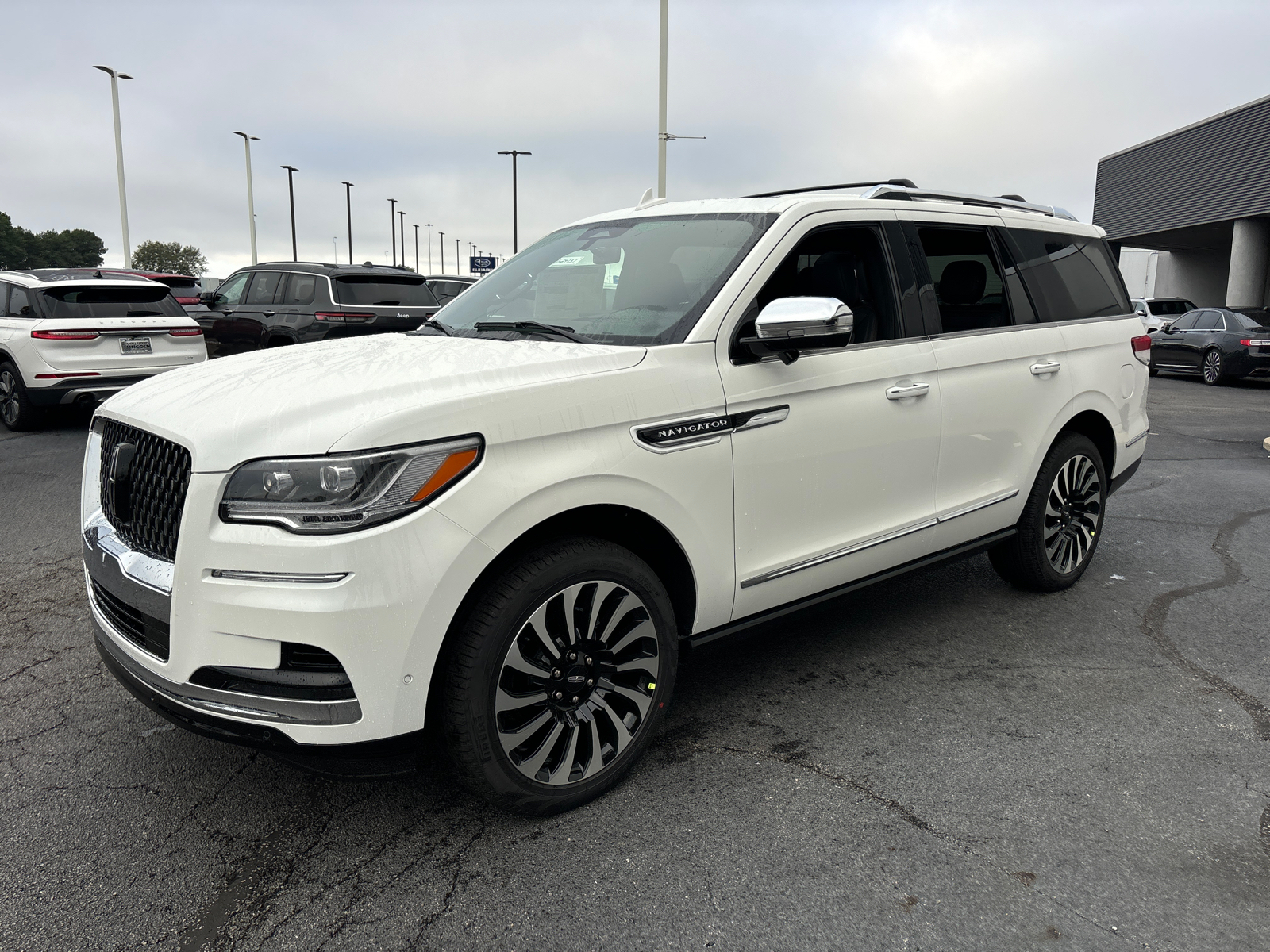 2024 Lincoln Navigator Black Label 3