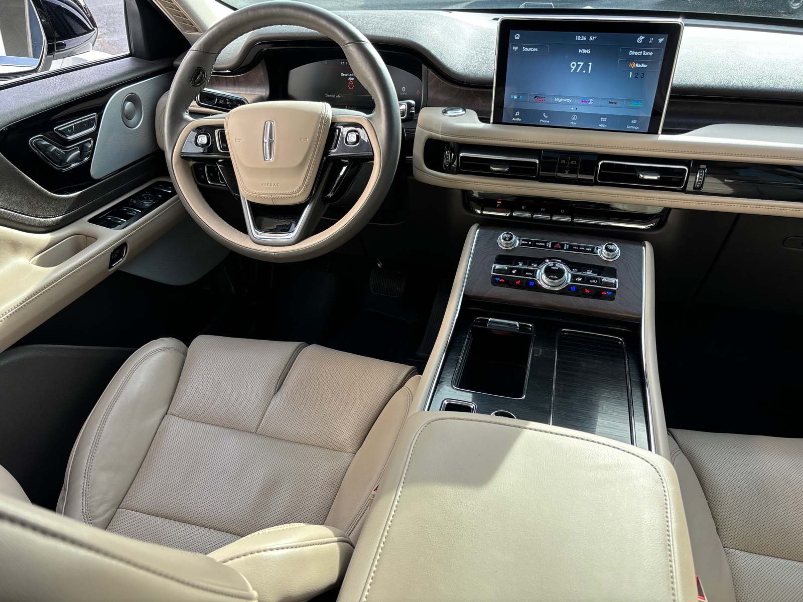 2023 Lincoln Aviator Grand Touring 32