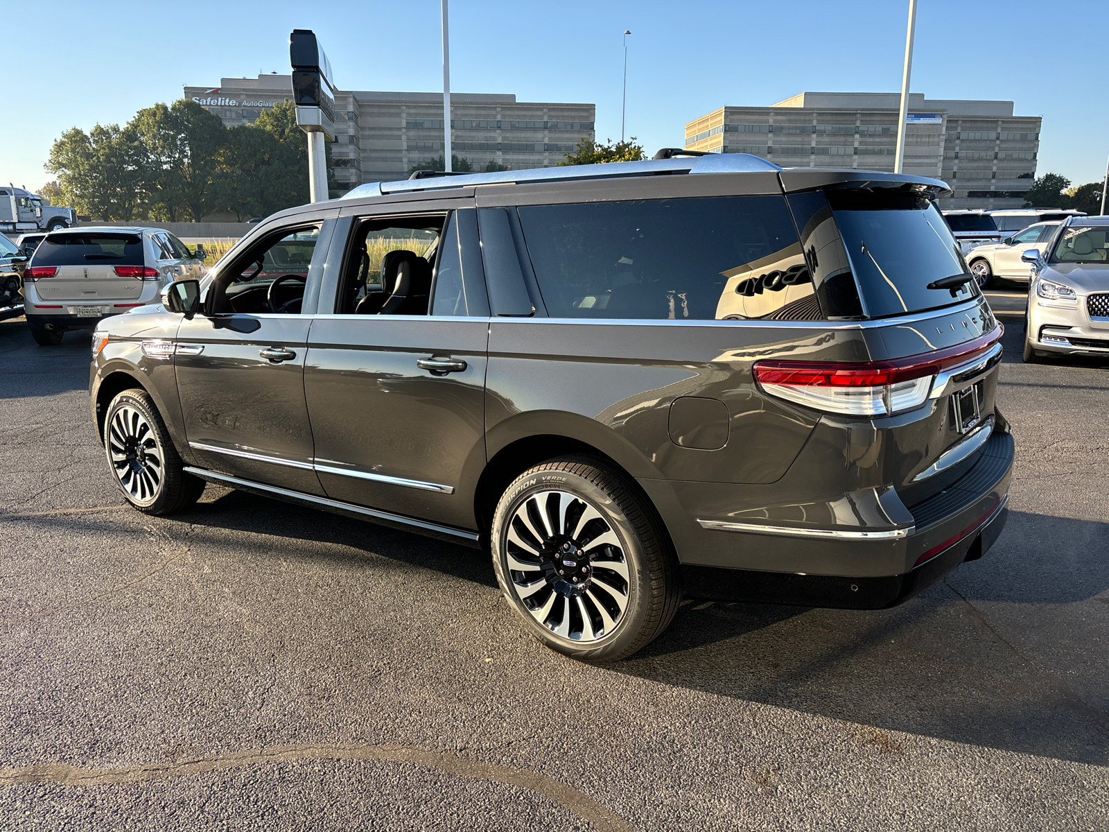 2024 Lincoln Navigator L Black Label 5