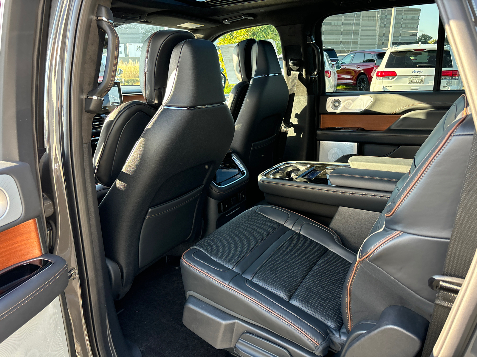 2024 Lincoln Navigator L Black Label 28