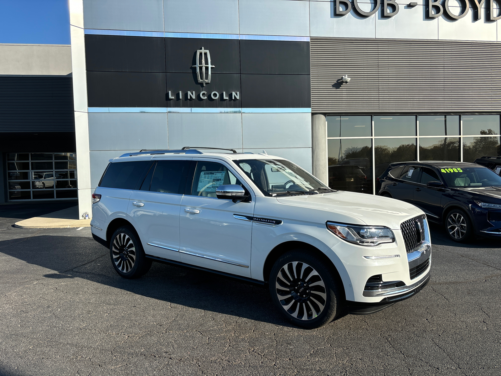 2024 Lincoln Navigator Black Label 1