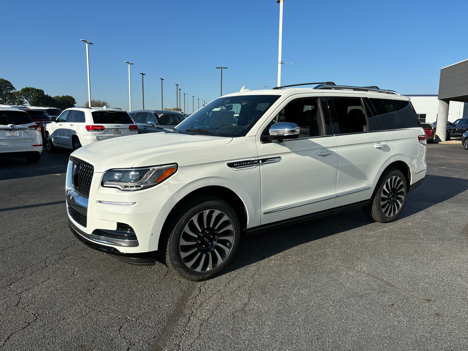 2024 Lincoln Navigator Black Label 3