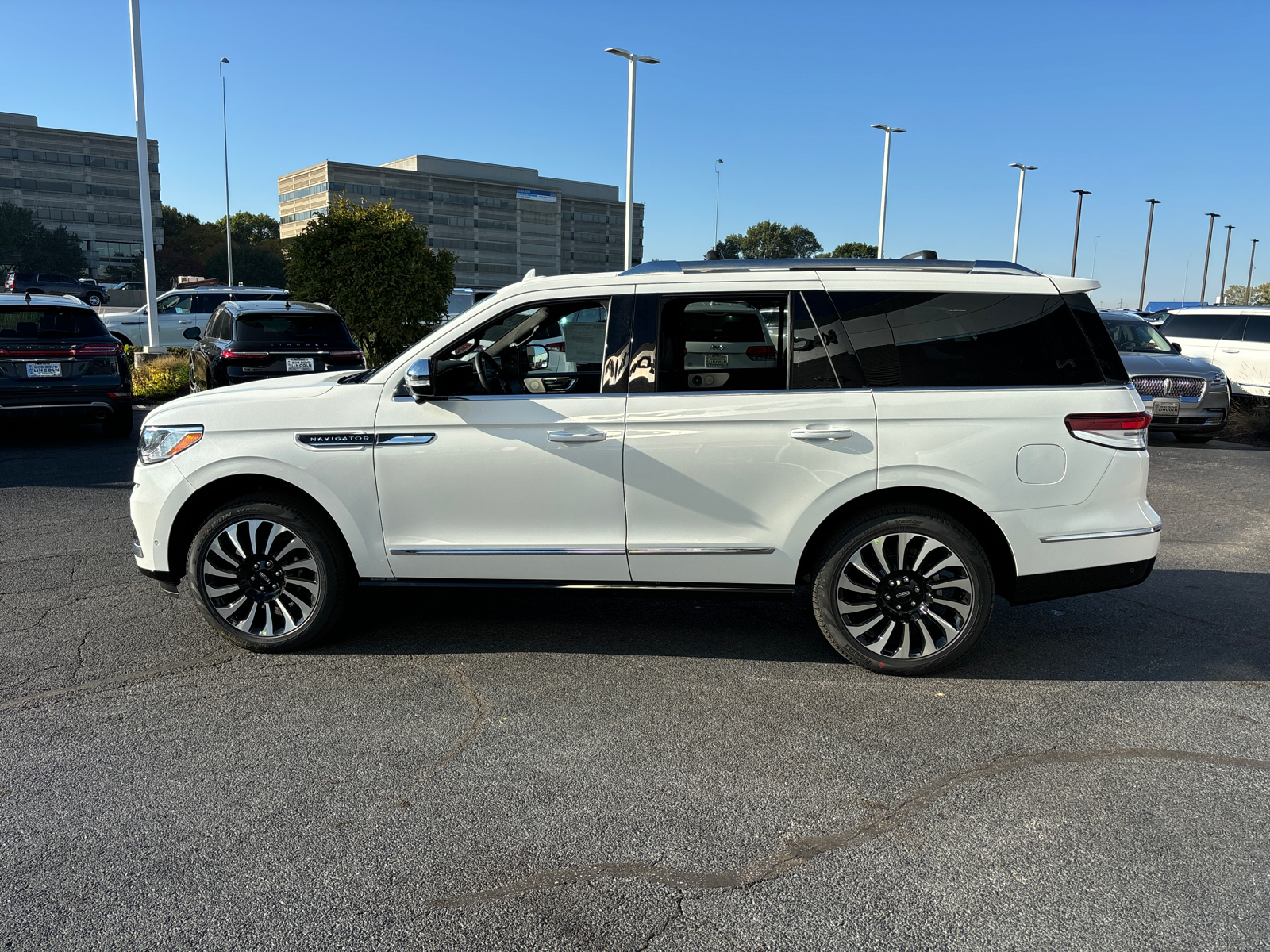 2024 Lincoln Navigator Black Label 4