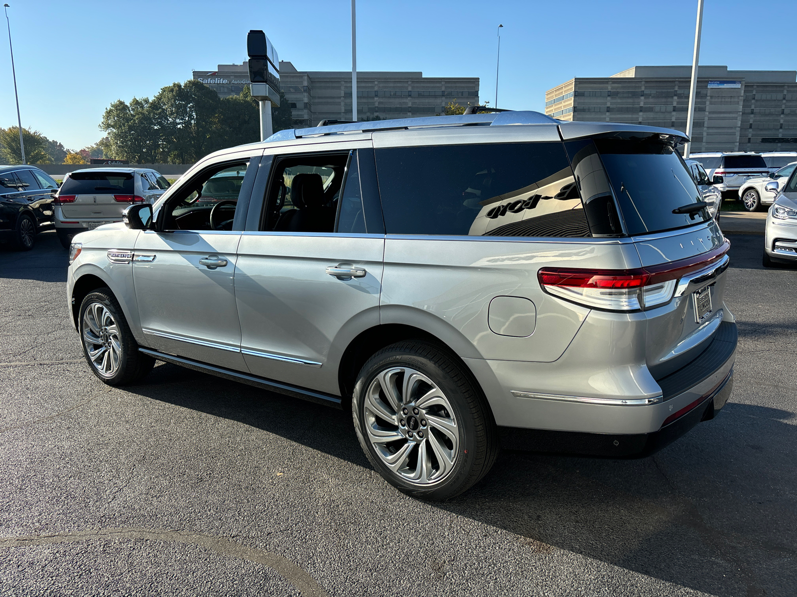 2024 Lincoln Navigator Premiere 5