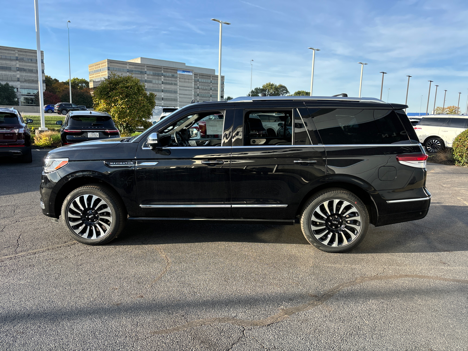 2024 Lincoln Navigator Black Label 4