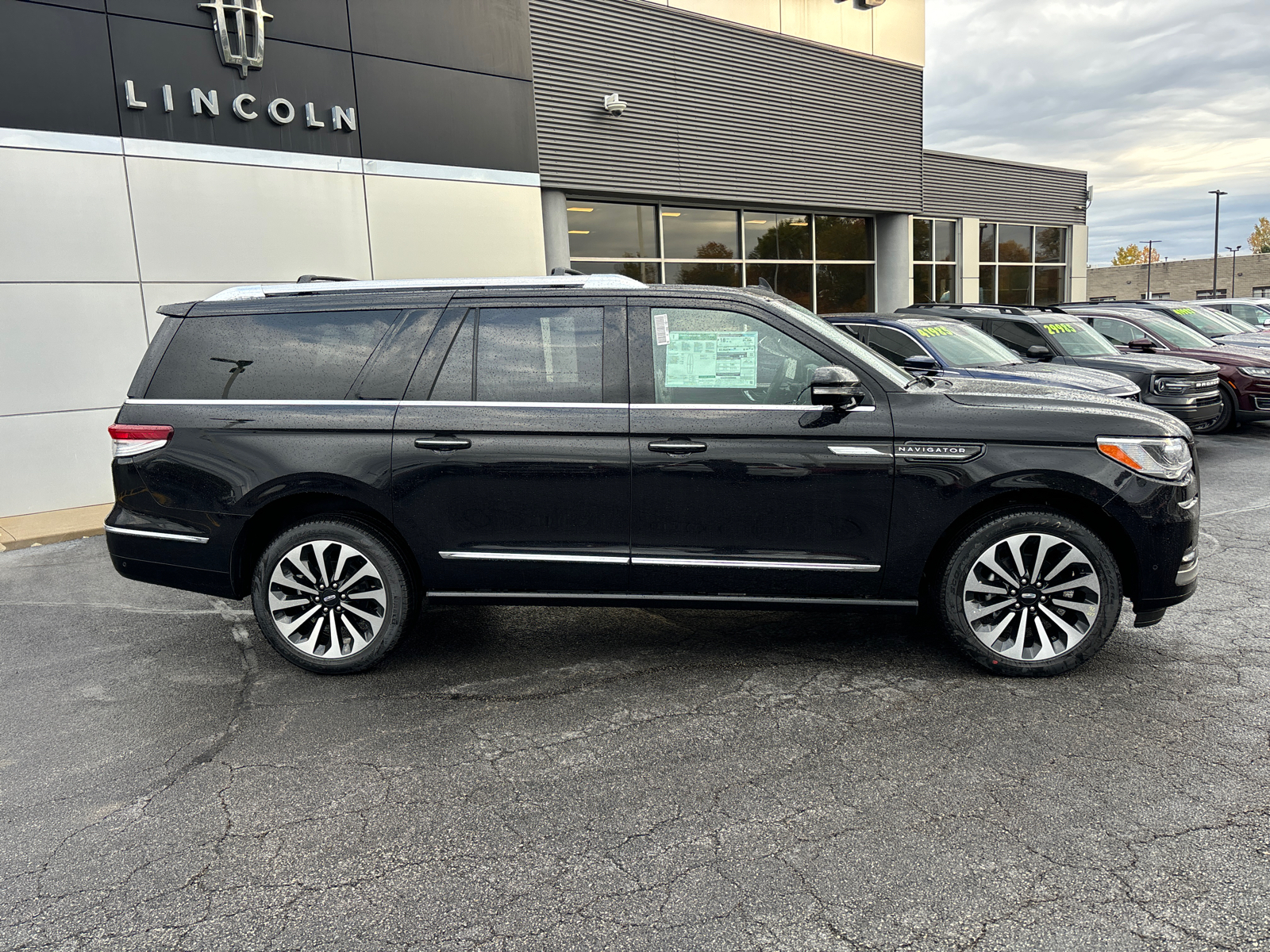 2024 Lincoln Navigator L Reserve 8