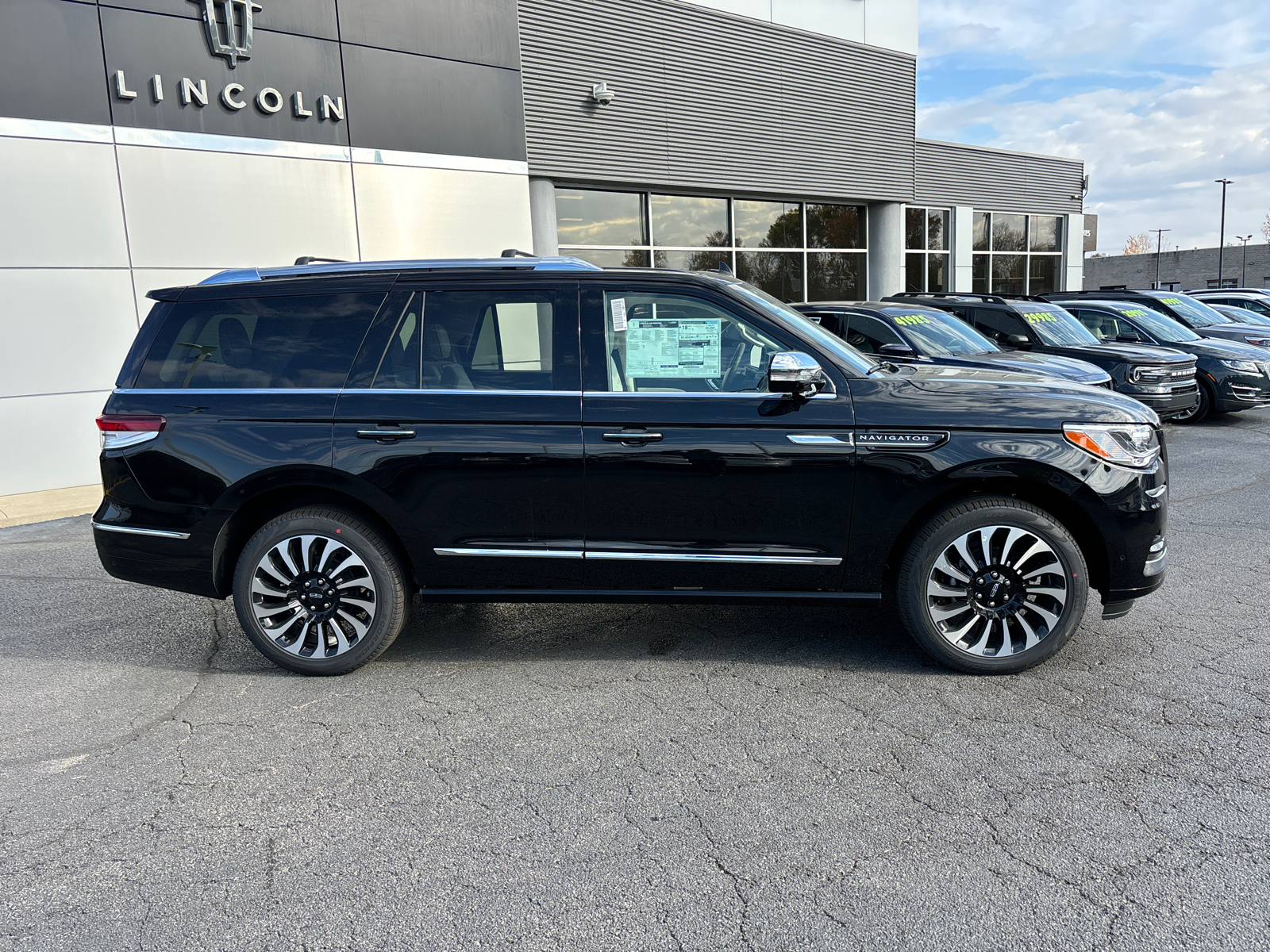 2024 Lincoln Navigator Black Label 8