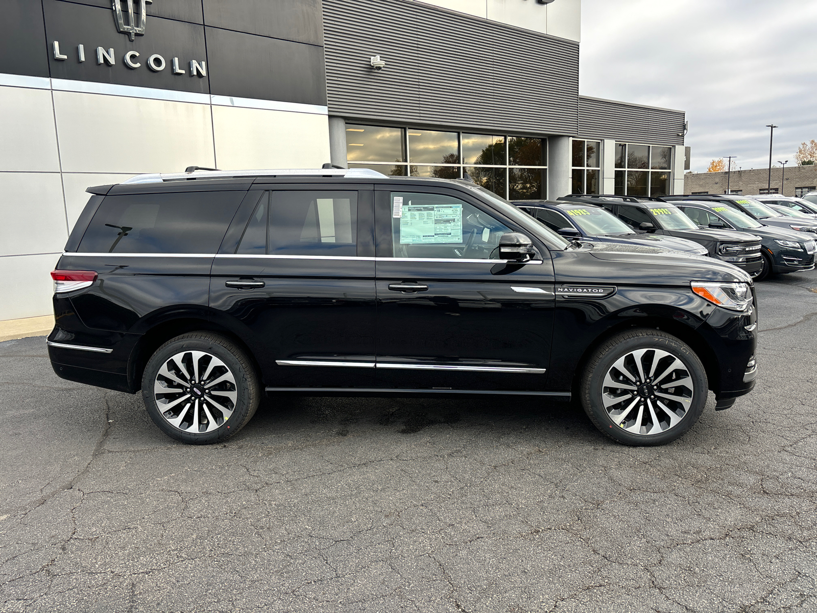 2024 Lincoln Navigator Reserve 8