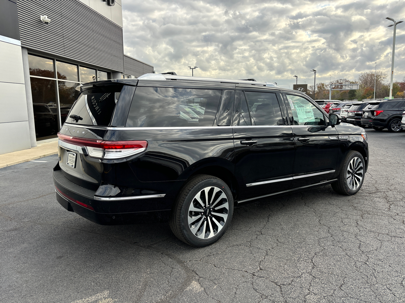 2024 Lincoln Navigator L Reserve 7