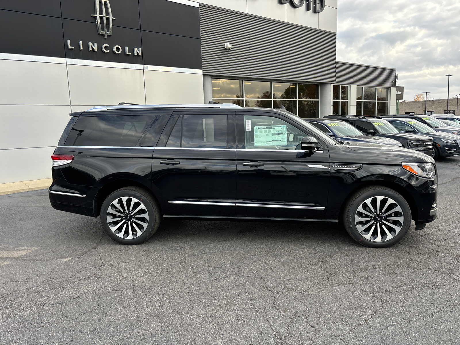 2024 Lincoln Navigator L Reserve 8