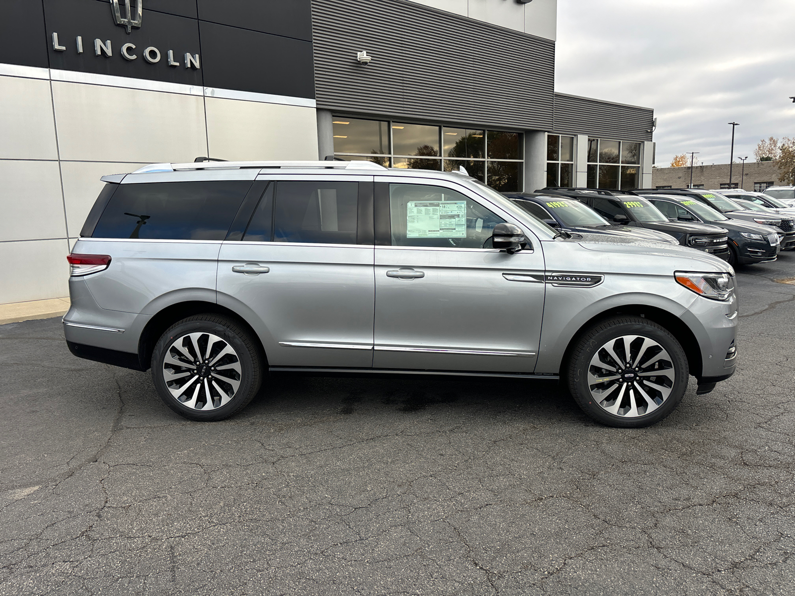 2024 Lincoln Navigator Reserve 8