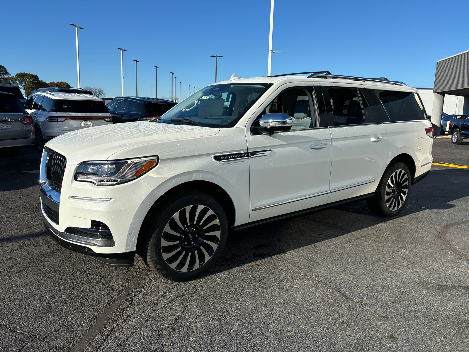 2024 Lincoln Navigator L Black Label 3