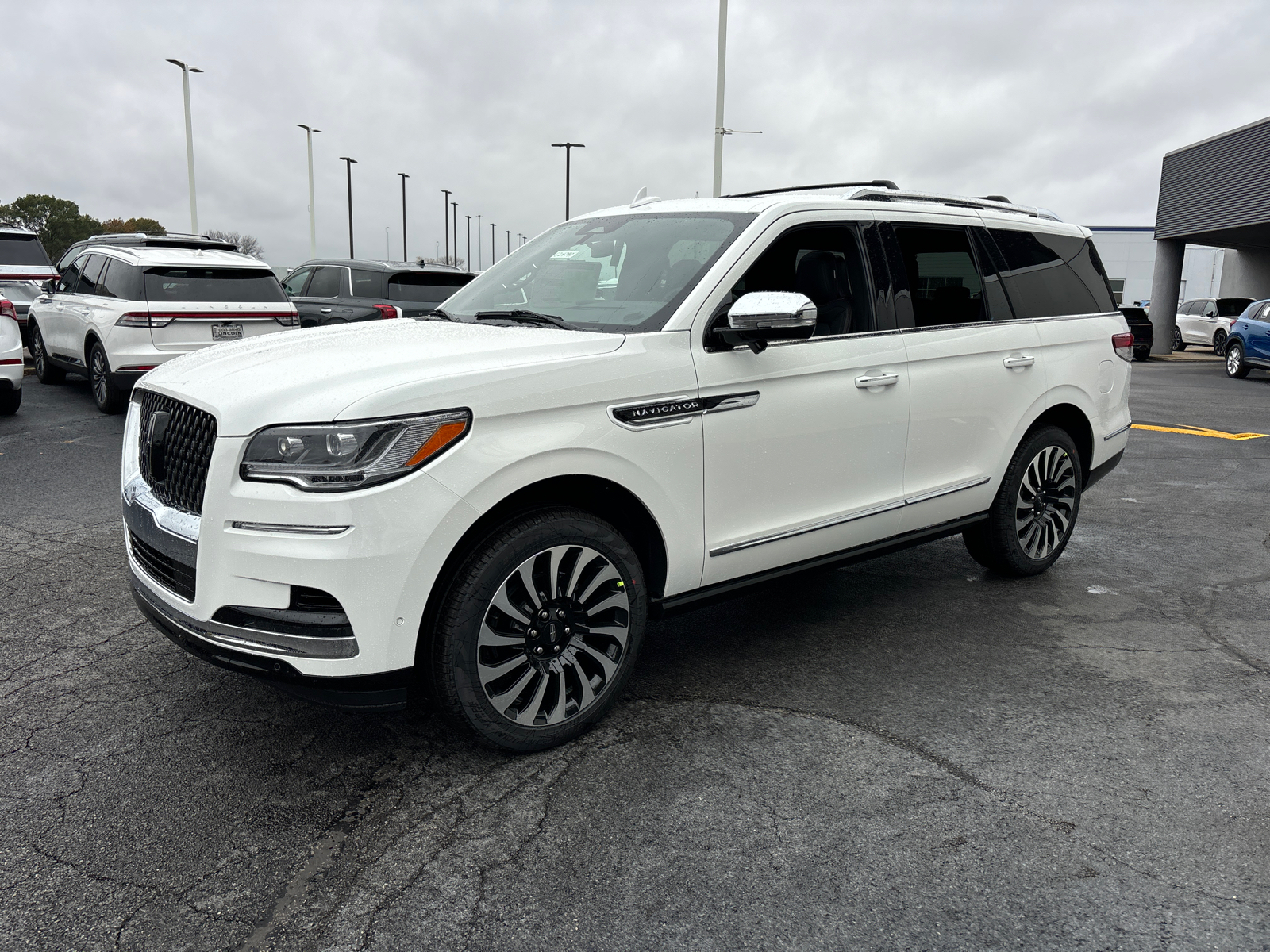 2024 Lincoln Navigator Black Label 3