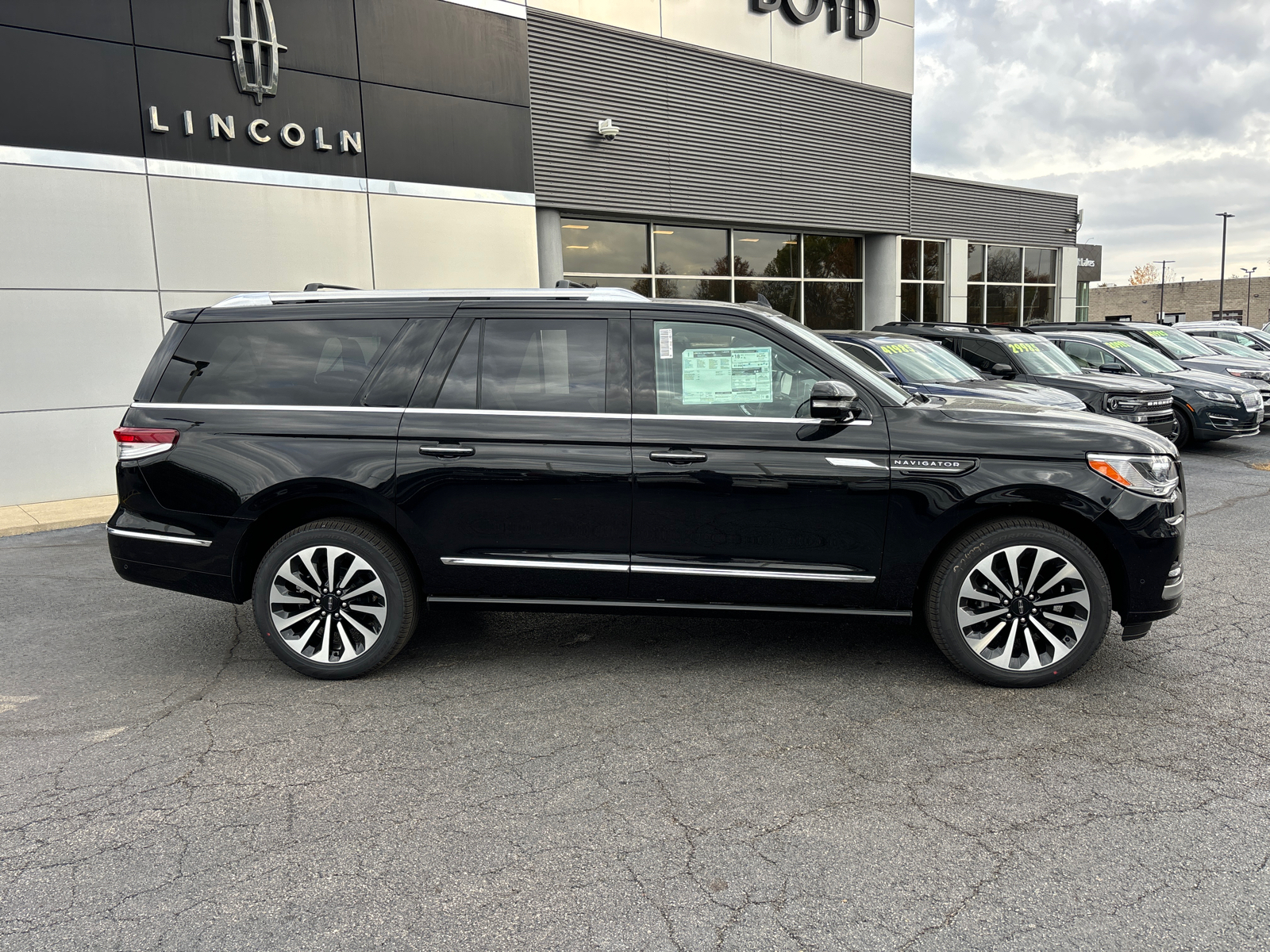 2024 Lincoln Navigator L Reserve 8