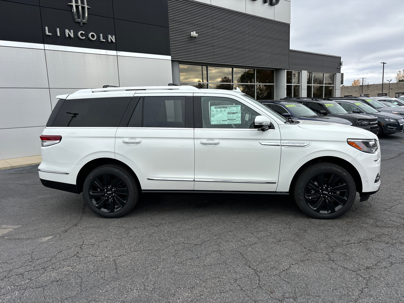 2024 Lincoln Navigator Reserve 8