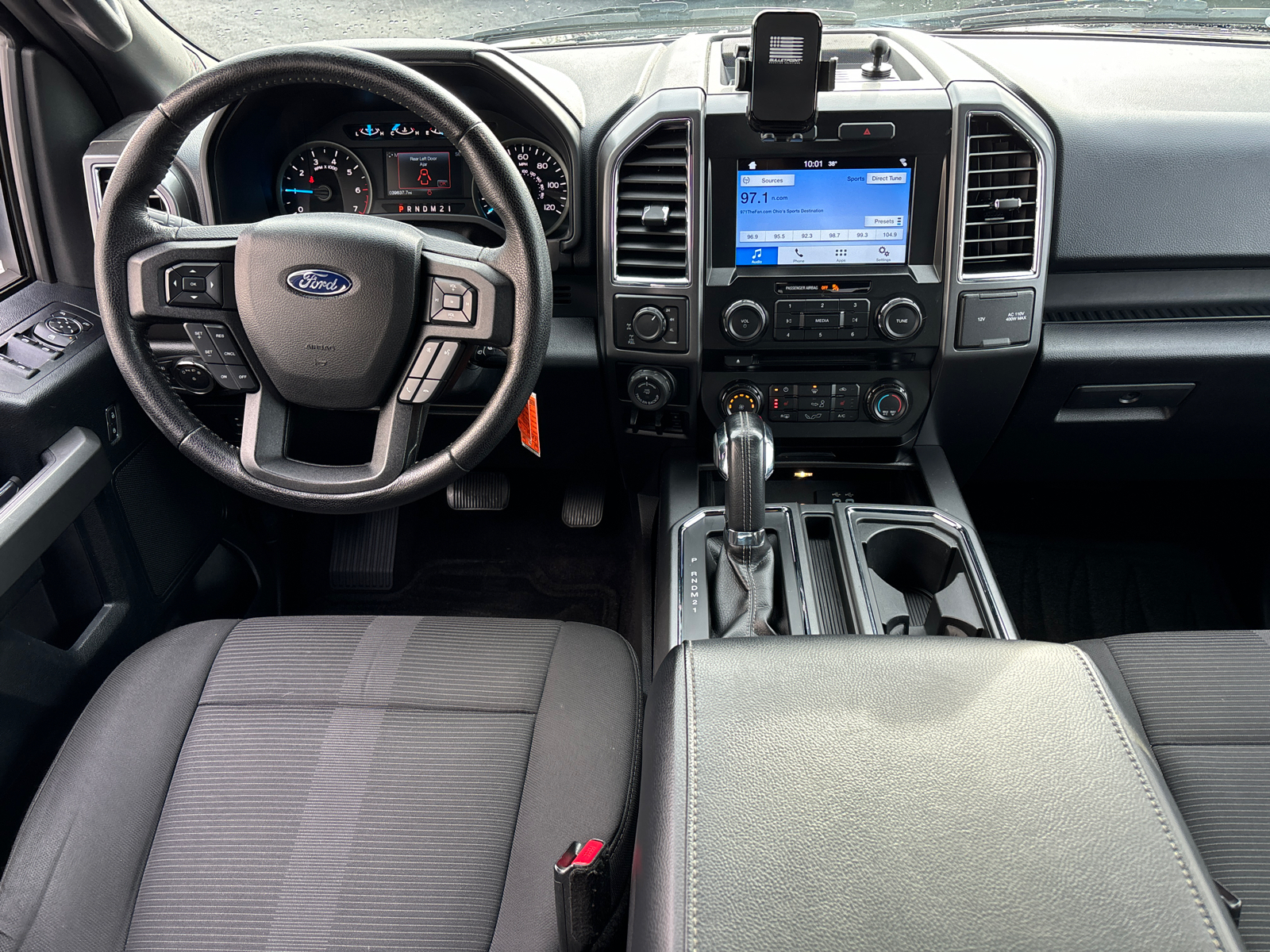 2016 Ford F-150  26