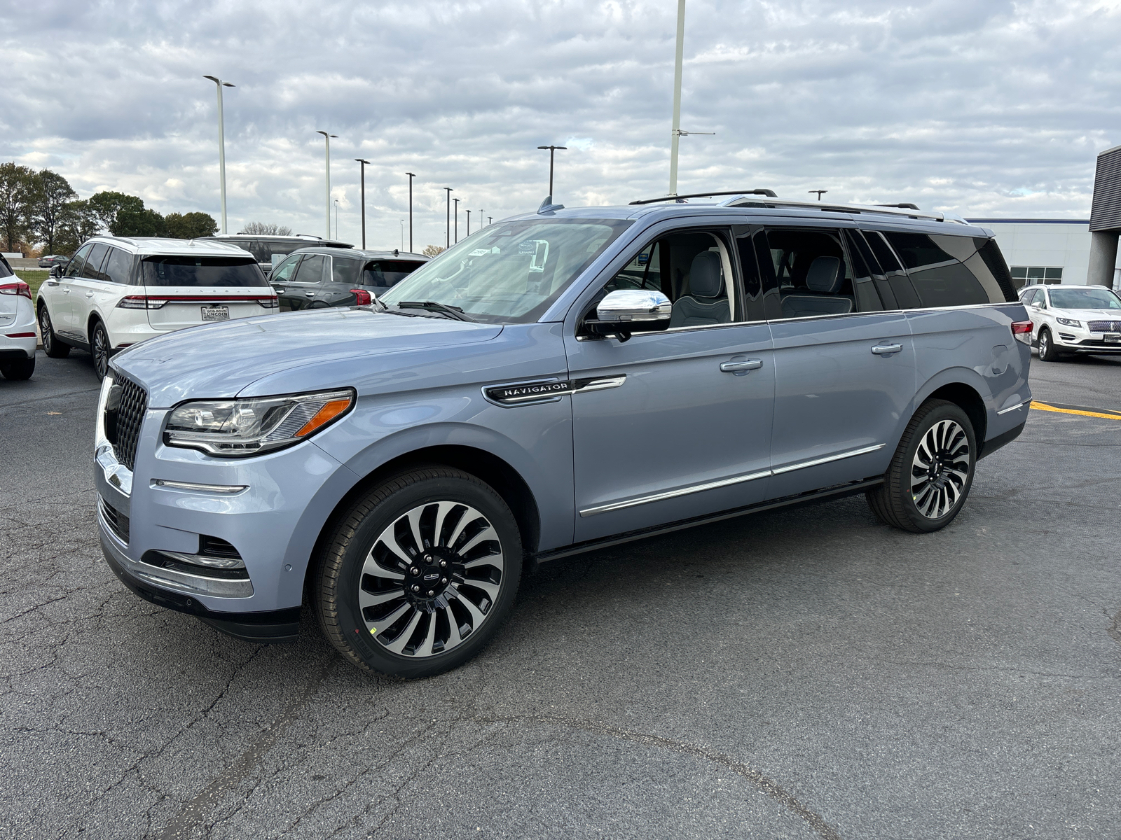 2024 Lincoln Navigator L Black Label 3