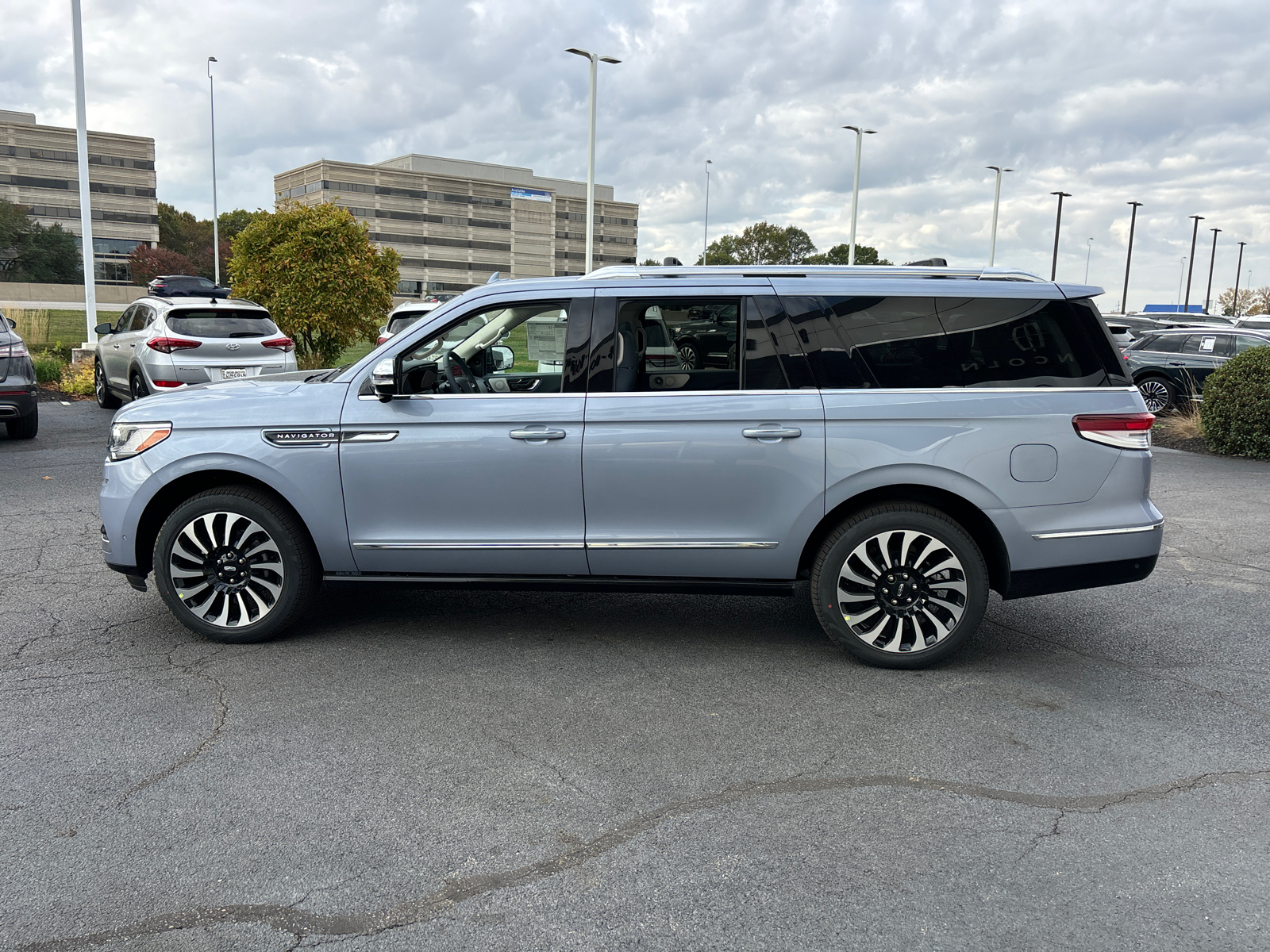 2024 Lincoln Navigator L Black Label 4