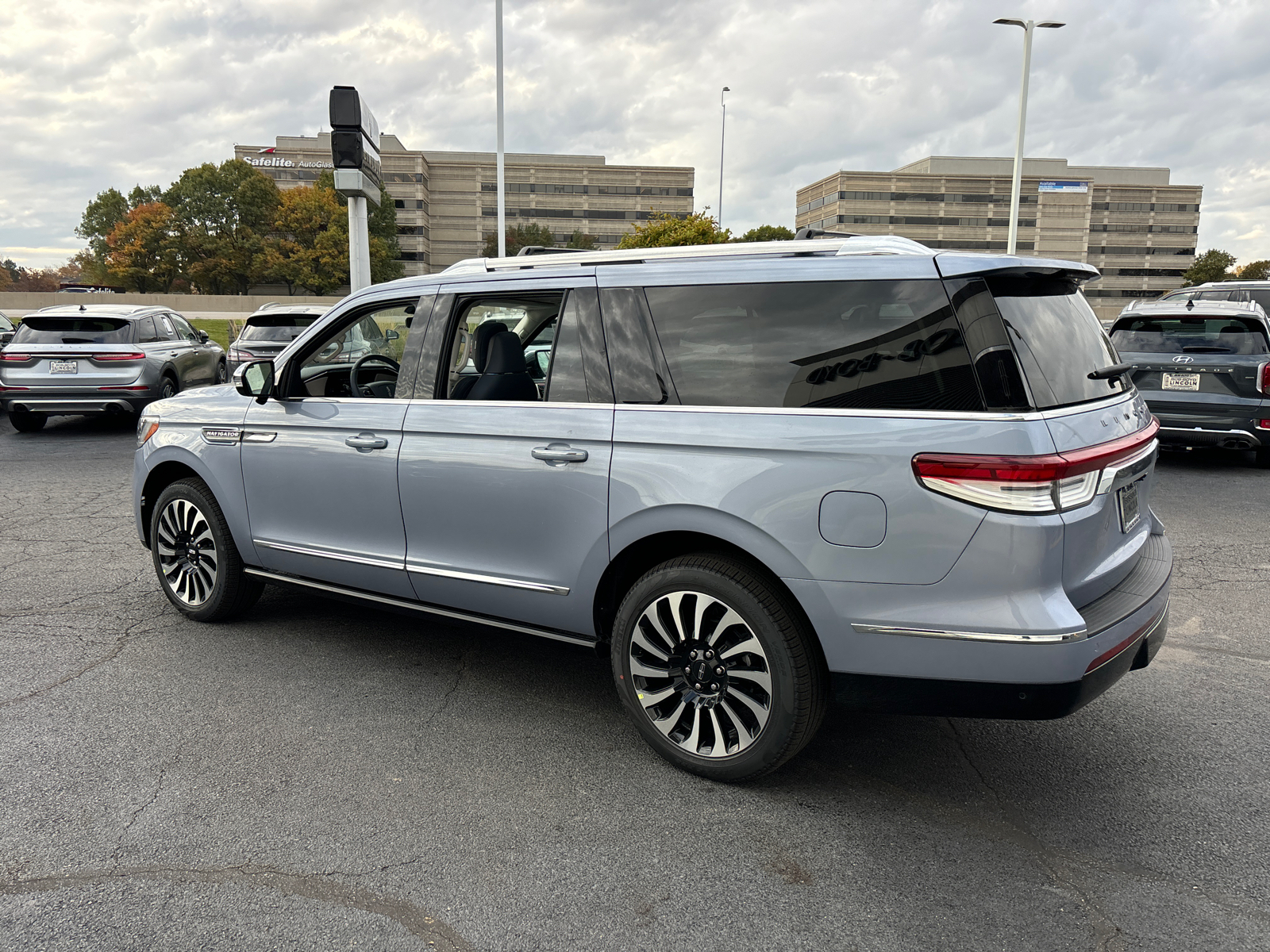 2024 Lincoln Navigator L Black Label 5