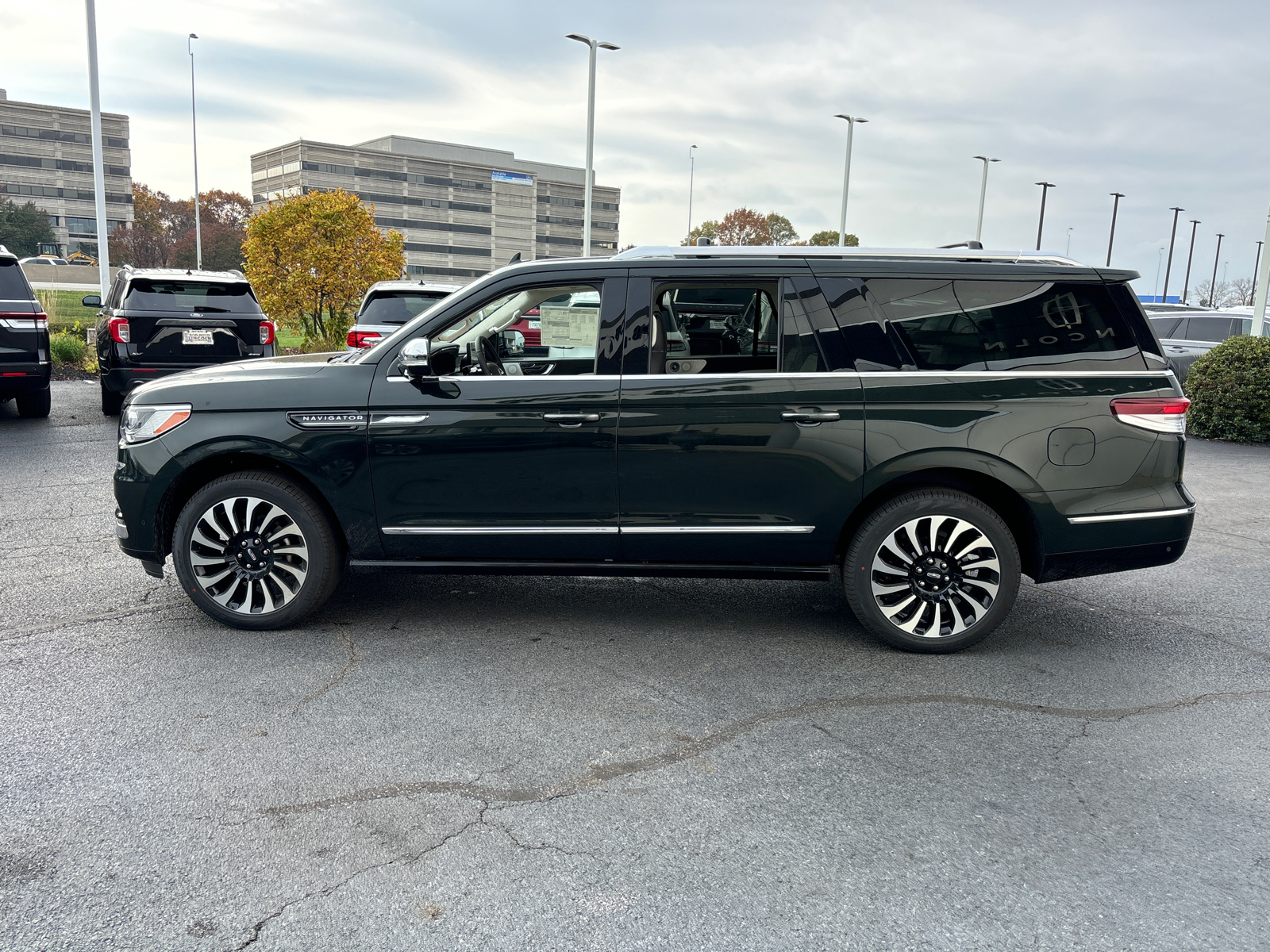 2024 Lincoln Navigator L Black Label 4