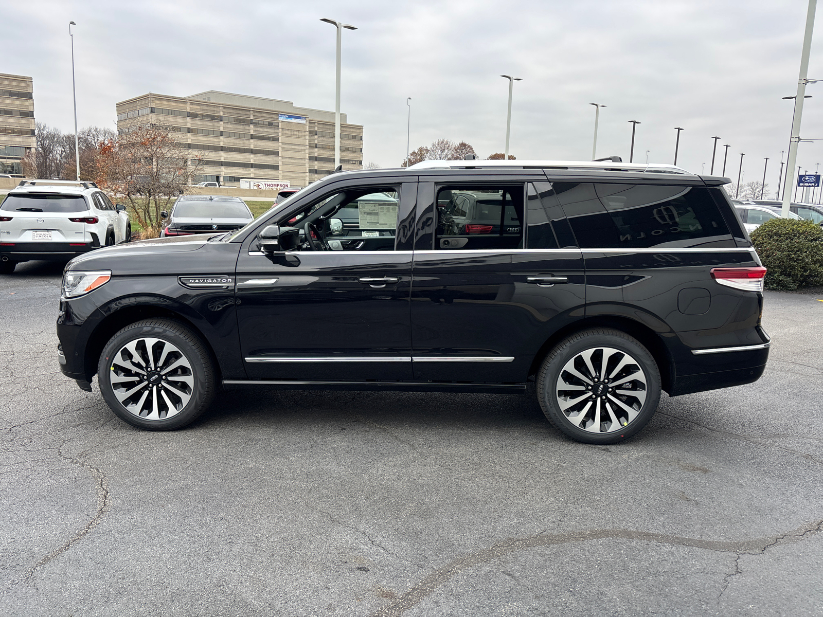 2024 Lincoln Navigator Black Label 4