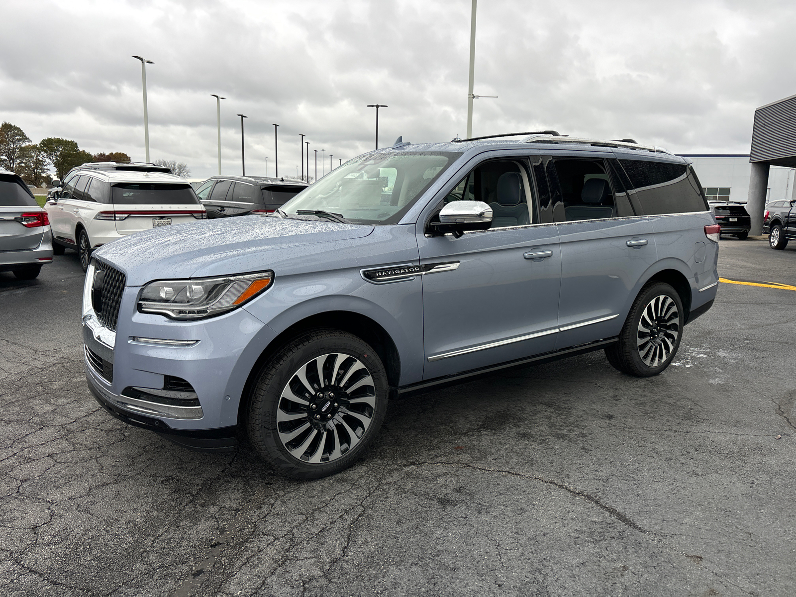 2024 Lincoln Navigator Black Label 3