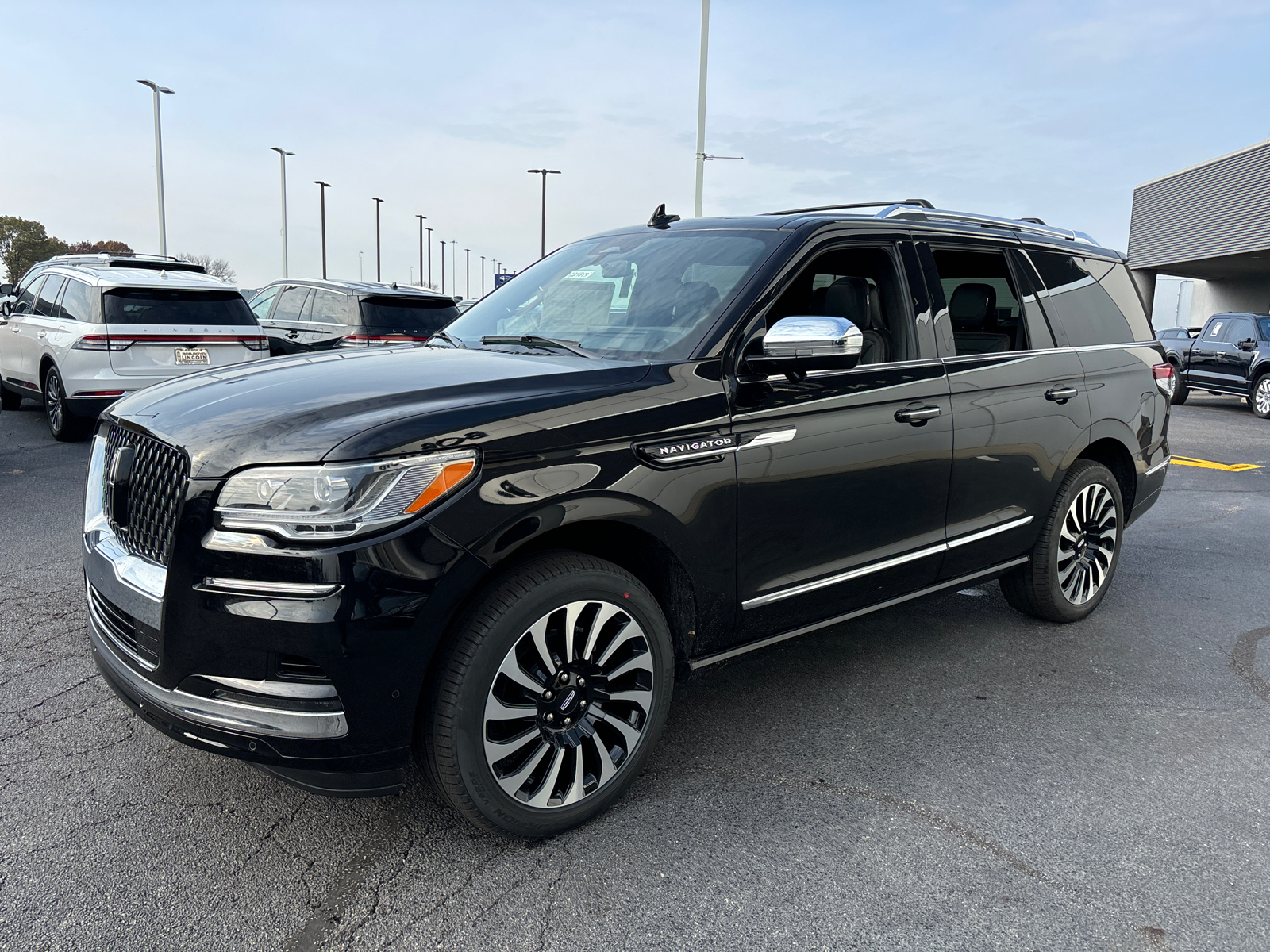 2024 Lincoln Navigator Black Label 3