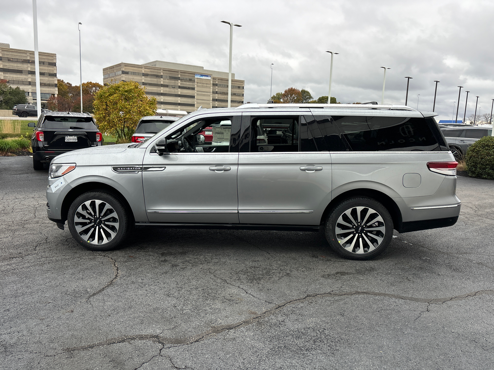 2024 Lincoln Navigator L Reserve 4