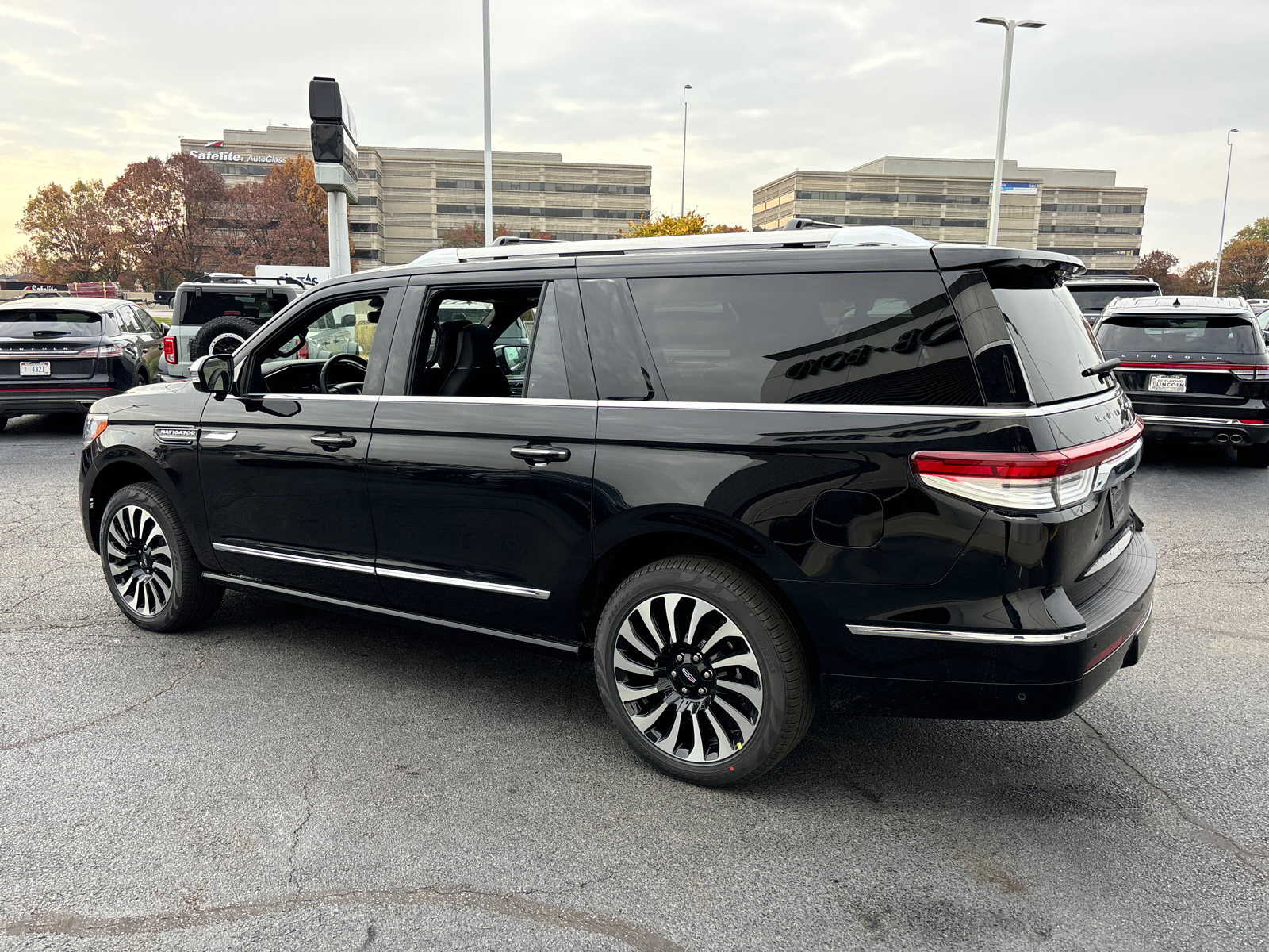 2024 Lincoln Navigator L Black Label 5