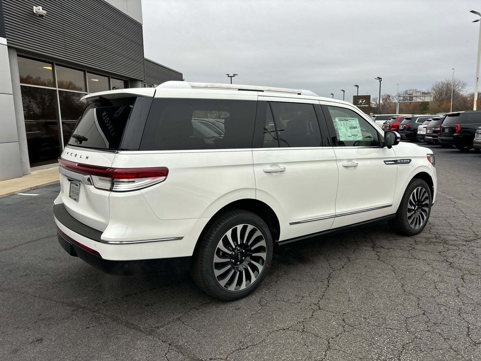 2024 Lincoln Navigator Black Label 7