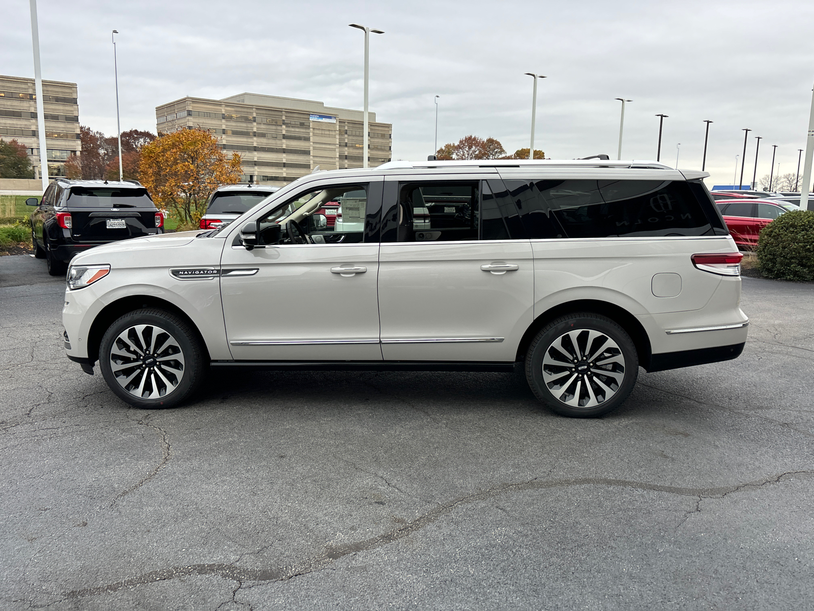 2024 Lincoln Navigator L Reserve 4